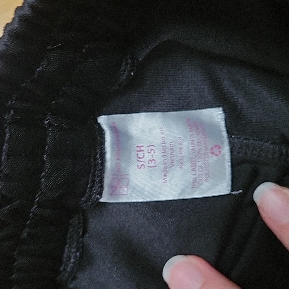 NEW RUNNING SHORTS - Picture 5 of 5